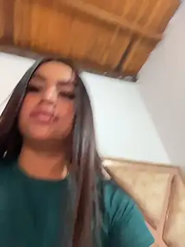 Aliceroys__ - show your boobs