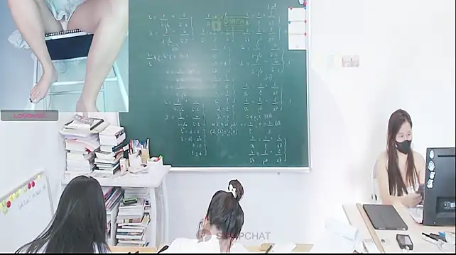 Chat +18 de _Math_ ao vivo