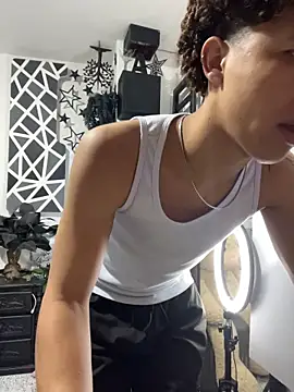 Chat +18 de ian_smith_0 ao vivo