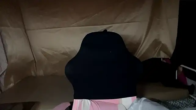 VelvetNoire- - teasing my pussy