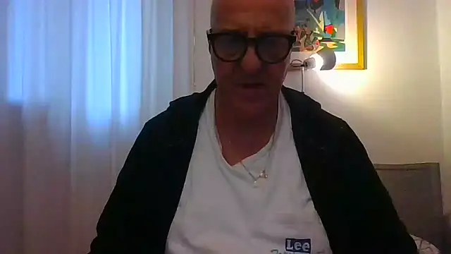 Chat +18 de ANONIMO7735 ao vivo