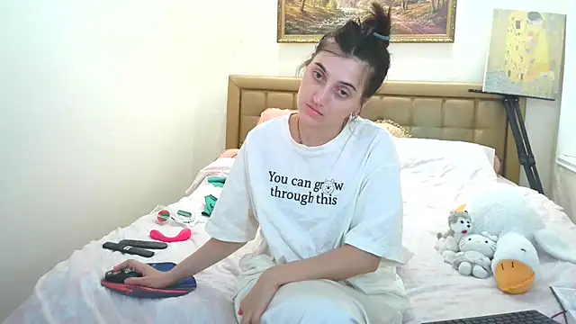 Iren - show tits
