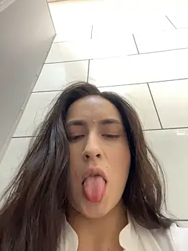 Holly_Play Live XXX-chat