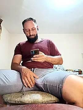 Tranda91 Adlı Modelin Canlı XXX Sohbeti