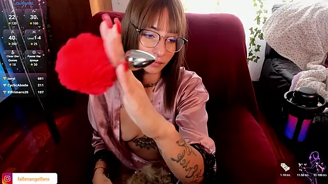 Chat +18 de Fallengangel ao vivo