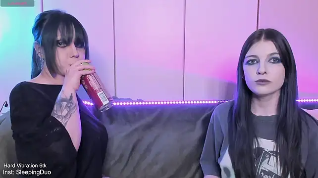 Živý XXX chat SleepingDuo