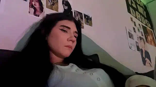 Chat +18 de CharaGornto ao vivo