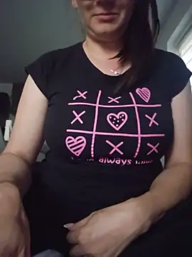 Chat +18 de KristenVega ao vivo
