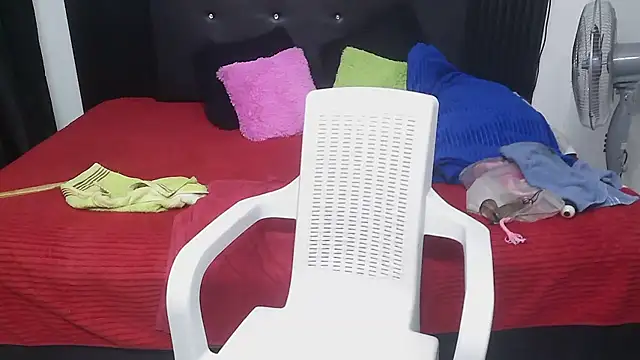 Shanttal0272's Live XXX Chat
