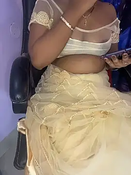צ'אט XXX בשידור חי של Telugu_angel21
