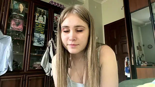 MileyRRoys - Show off my figure👗