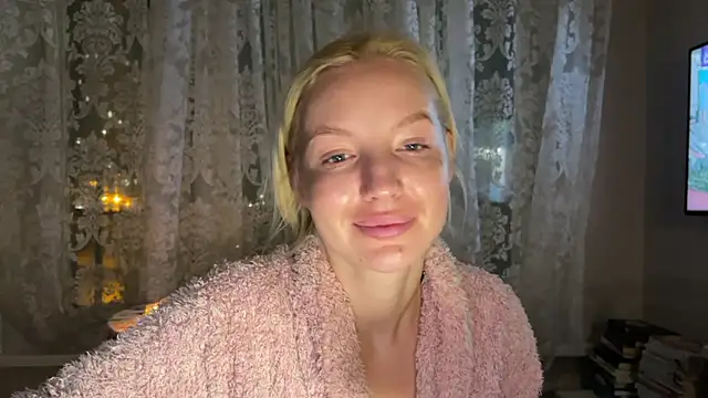 MauiBee - lose robe for 3 min 💕