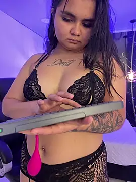 צ'אט XXX בשידור חי של TifanyRoseX