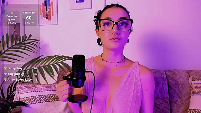แชท XXX สดของ CurlyMeryJane