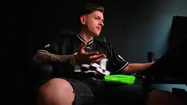 XXX chat uživo modela FelixStarkk