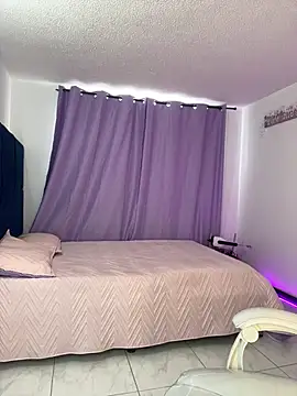 Celestee_21 live XXX chat