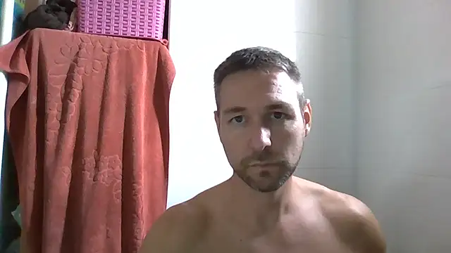 seio_ml élő XXX-chatje
