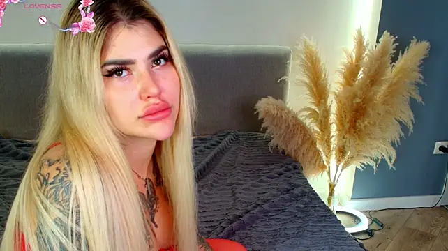 Katerine_Monroe - lick each other's nipples 💘