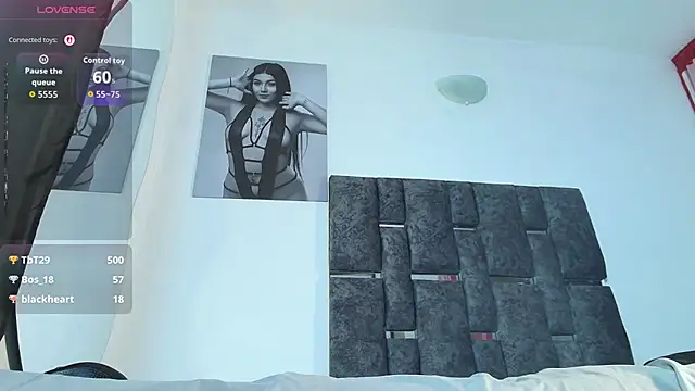 Natasharuso élő XXX-chatje