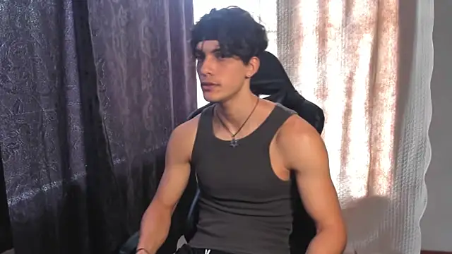Corey_Vale – Naživo XXX chat