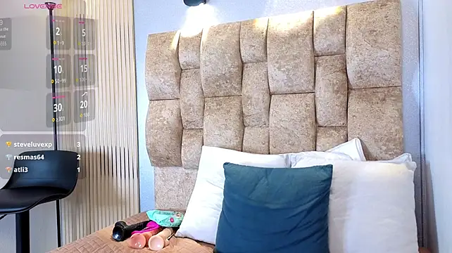 Carolina_crus_x - spanking my huge boobs
