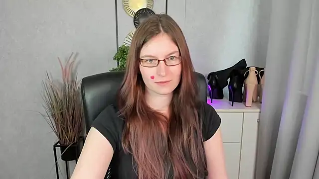 Онлайн чат XXX emmaxDelight