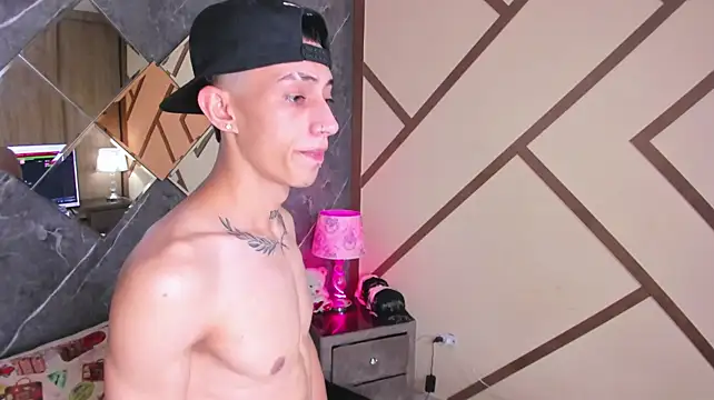 ValentinoCortez Webcam Show