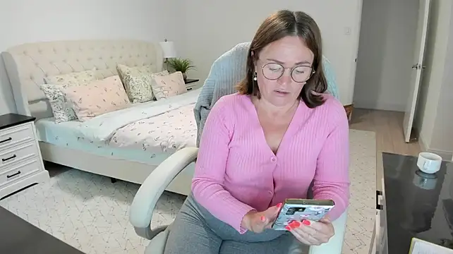 Vika73 - type - ​menu ​and ​private ​active