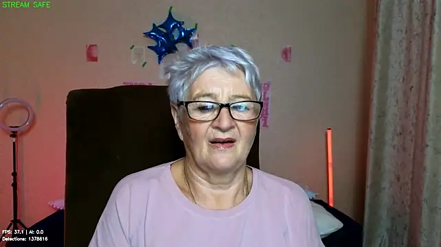Sandra_Snowflake: απευθείας συνομιλία ΧΧΧ
