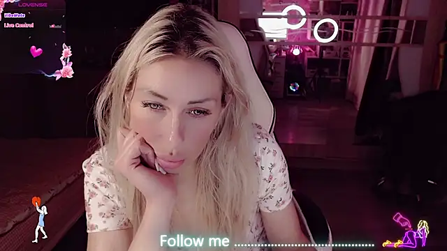 AnnieGOld_ 라이브 XXX 채팅