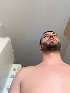 XXX chat uživo modela Pablo_Hornyguy95