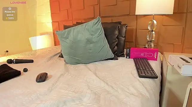 NaomyRivera - 🍑 10 ass slaps