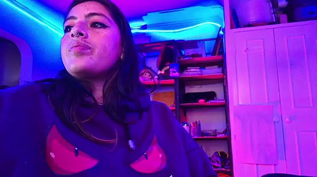 Moon_winy - Challenge me and see how deep I can i go