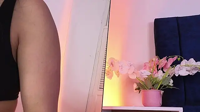 Katiaa_n - Show ass+ 10 slaps and twerk 🍒😍