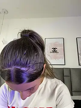 JuliaColemann 现场XXX聊天
