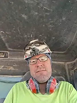 Uncle_Shaggy Live XXX Chat