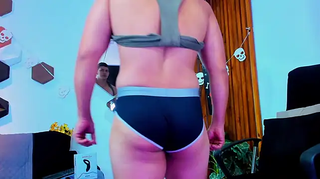 XXX chat uživo modela RomanCroft