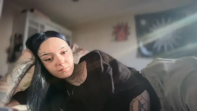 Raven_Armor's Live XXX Chat