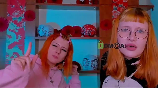 แชท XXX สดของ ariana_foxy_