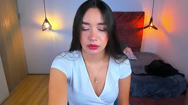 แชท XXX สดของ Emily__parker__
