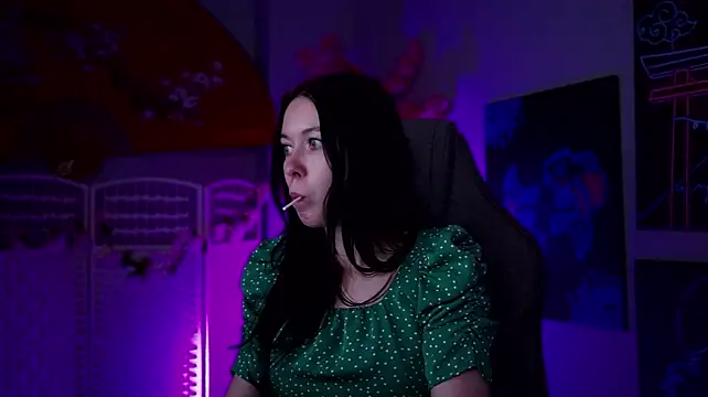 CoralieAshford's Live XXX Chat