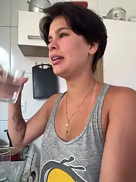 Brasilmorena - Flash boobs