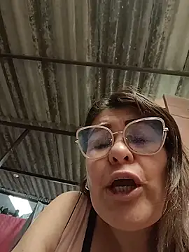 Chat +18 de AlexxiaaMat ao vivo