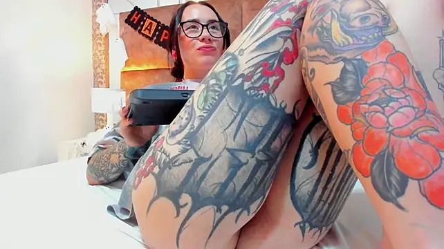 Tara_joii - Ride daddys cock