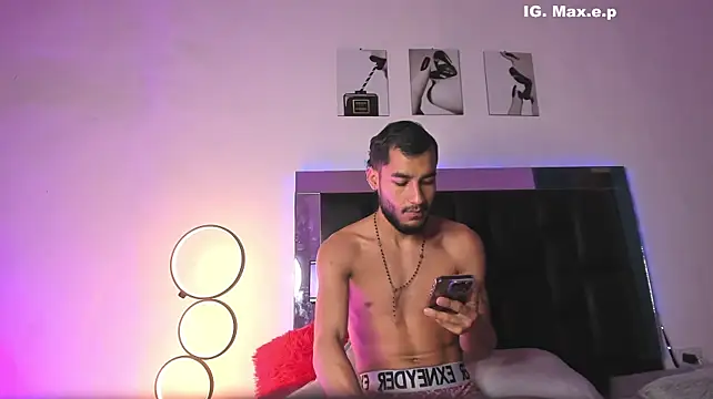 maxpower830 live XXX chat