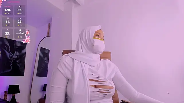 Chat +18 de zuri_zayn ao vivo