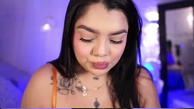 BrhianaWilliams - Show and spit my tits