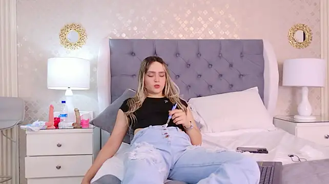 Chat +18 de ZoeWilliis ao vivo