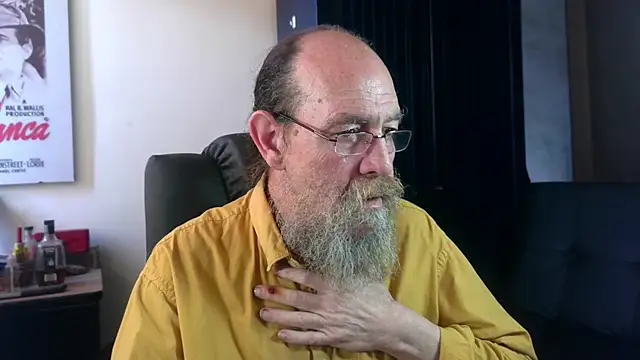 Živý XXX chat Uncle_Hottie
