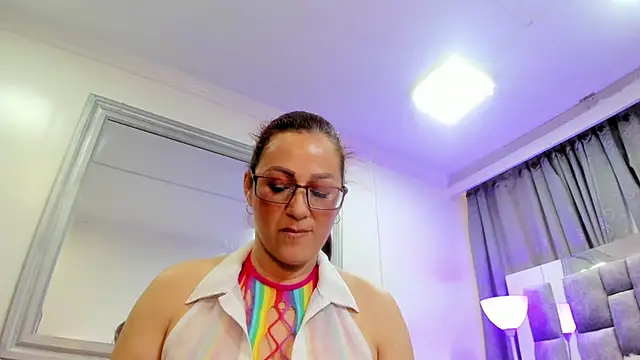 CataleyaReedのライブXXXチャット